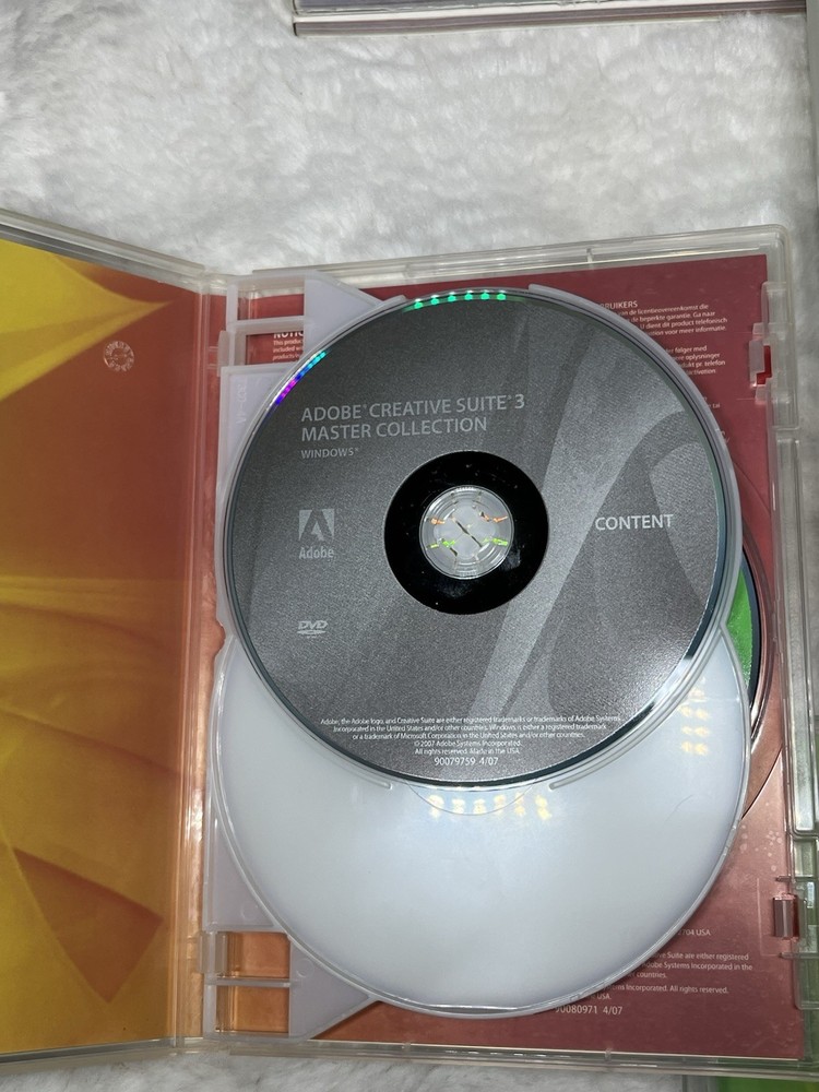 Adobe Creative Suite 3 Master Collection UPGRADE Complete 8 Discs & Serial #s