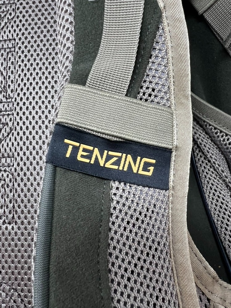 Tenzing Rambler Day Pack Backpack – Hydration Pack - Olive Green – New with Tags