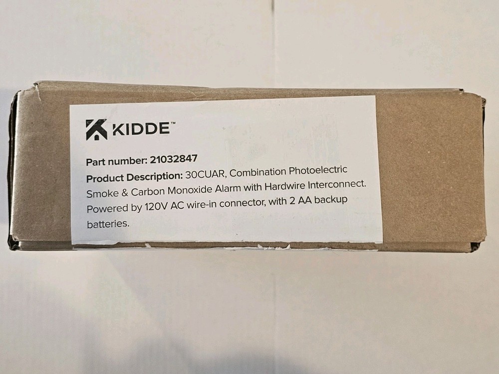KIDDE Detect Smoke + Carbon Monoxide Alarm Hardwired + AA Backup Battery 30CUAR