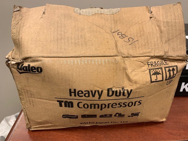 Valeo TM21 Seltec 103-67352 Heavy Duty AC Compressor, New
