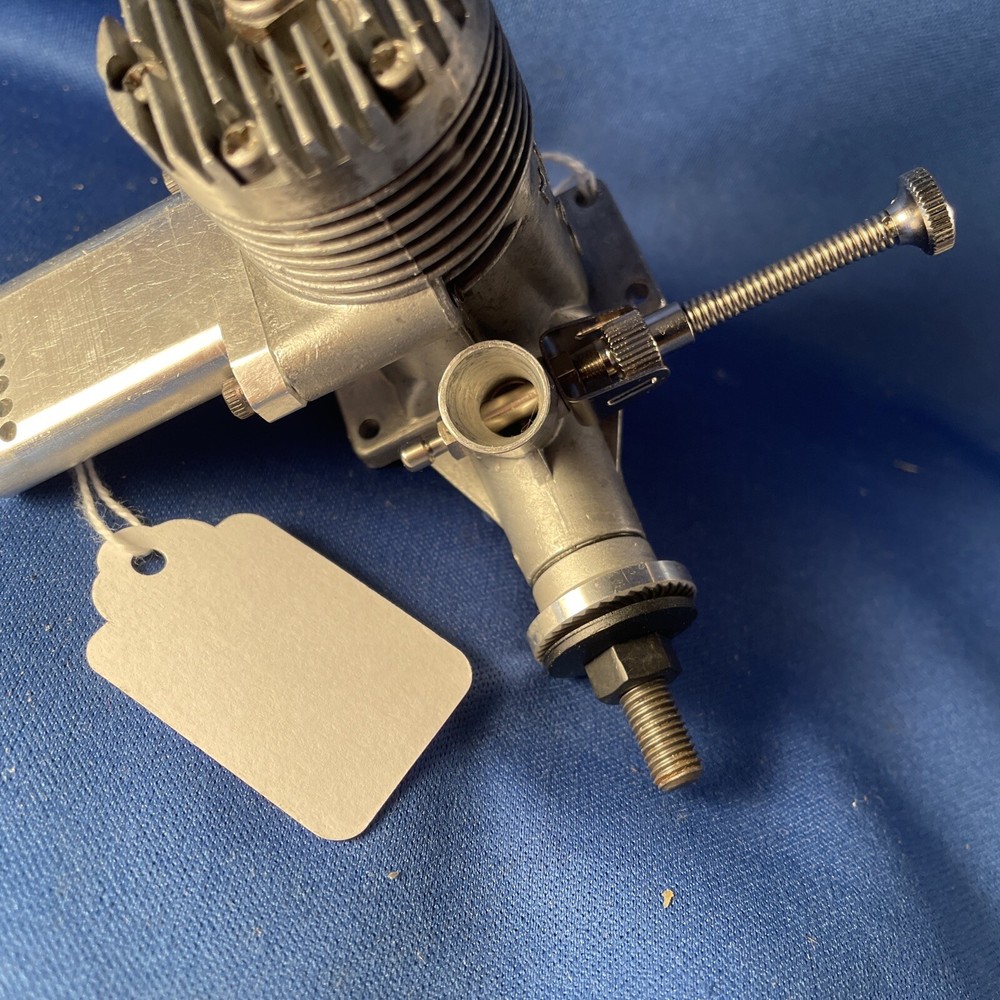 OS MAX 30 C/L WITH T-MUFFLER EXCELLENT #127