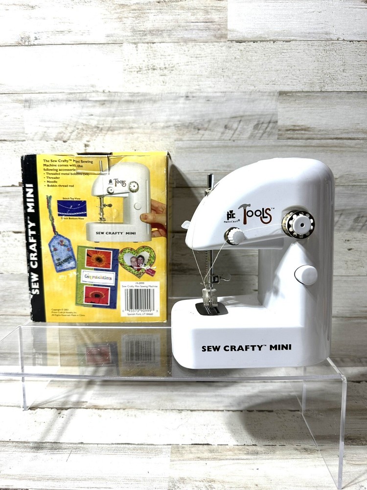 Provo Craft PC Tools Sew Crafty Mini Sewing Machine Hand Held Working Condition