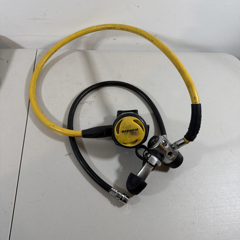 Oceanic Regulator With Alpha 7 Octopus