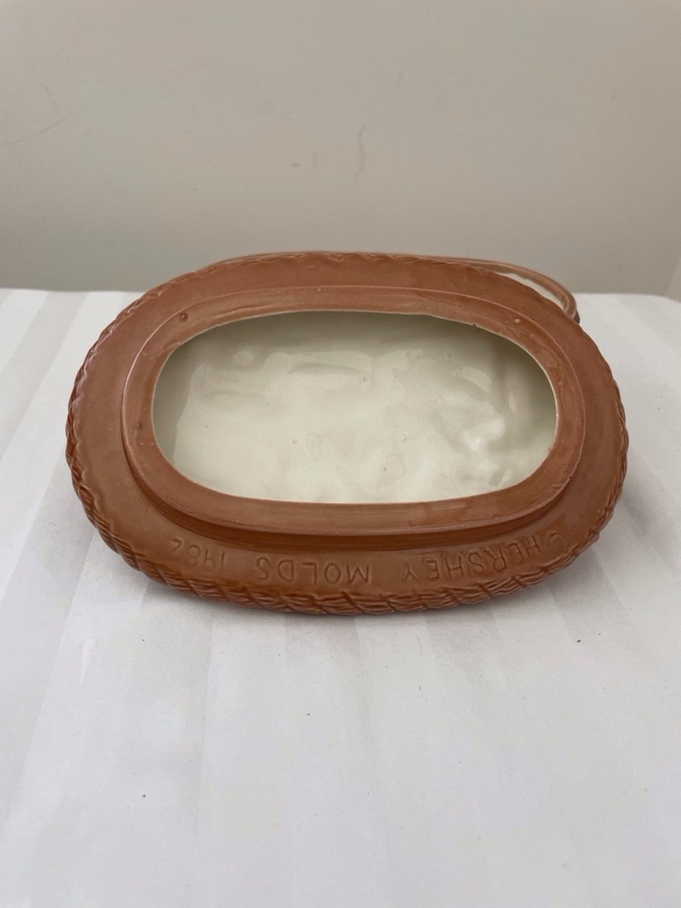 Hershey Molds Ceramic 1982 Beautiful Brown Trinket Box Vintage