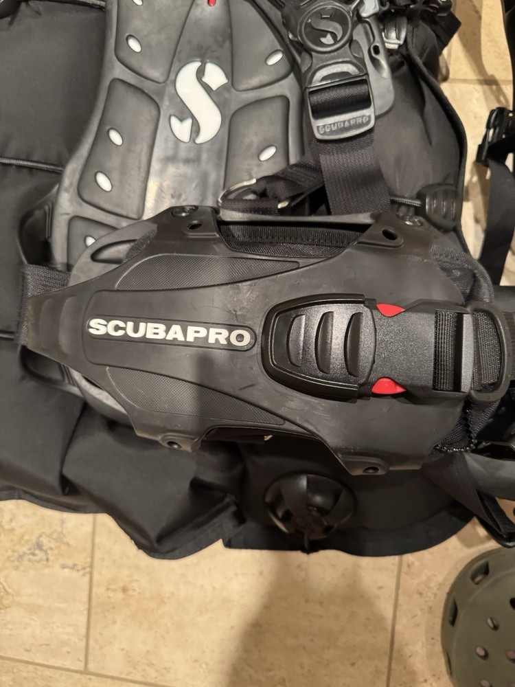 Scubapro Hydros Pro , X-Large- Black