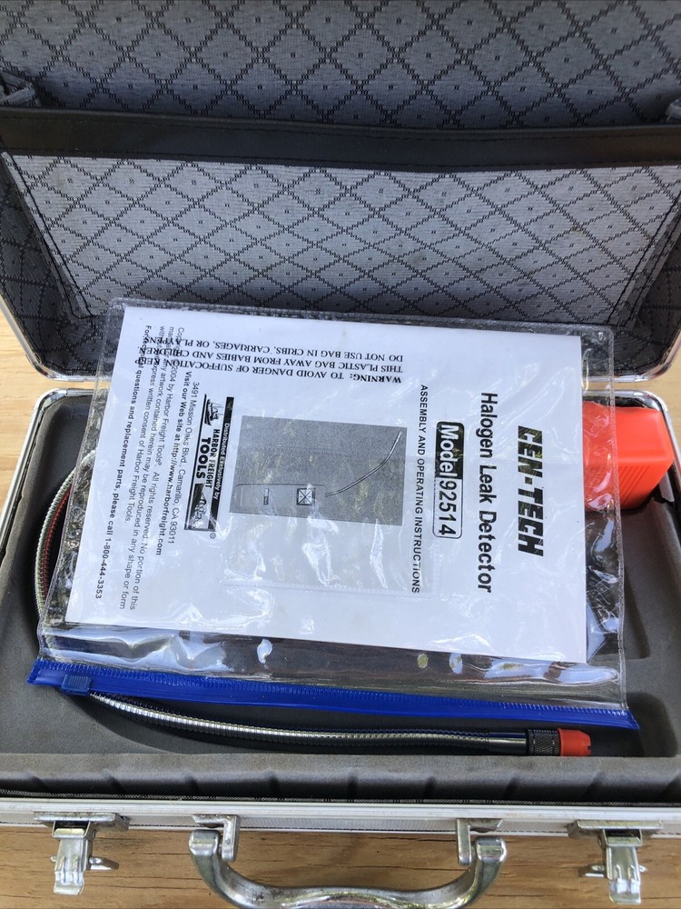 Cen-Tech Electronic Freon & Halogen Leak Detector 92514 BB3