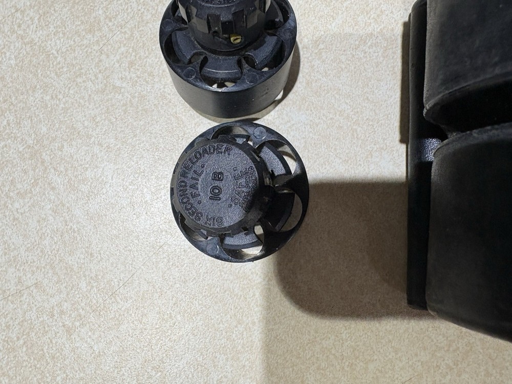 HKS "Six Second Reloader" Speedloader set READ