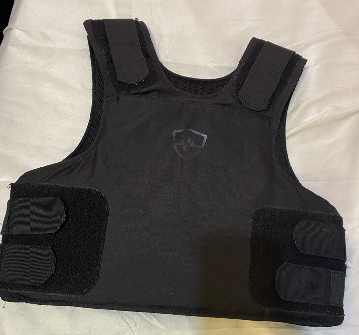 bullet proof vest with plates
