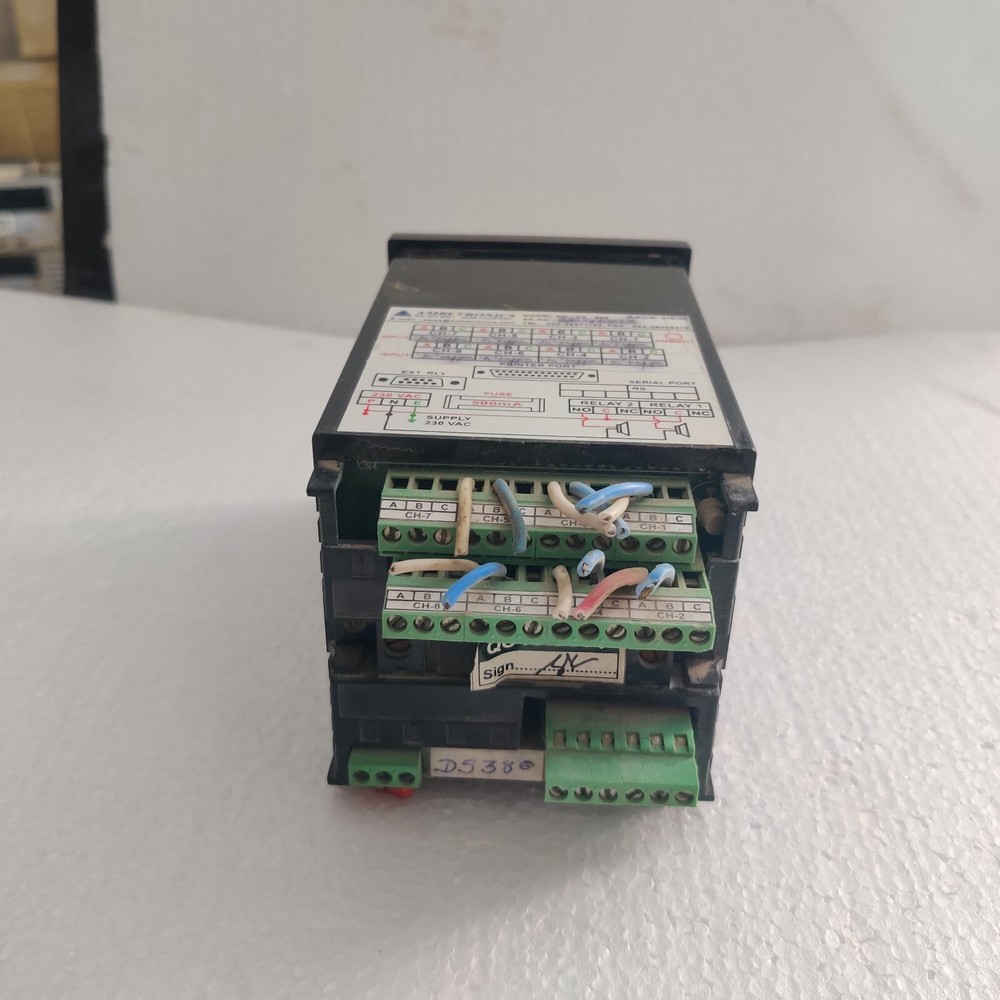 AMBETRONICS TC-800 TEMPERATURE AND HUMIDITY DATA SCANNER/LOGGER