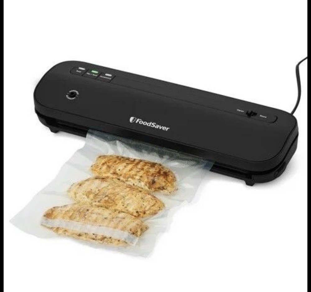 FoodSaver Vacuum Sealing System Starter Kit