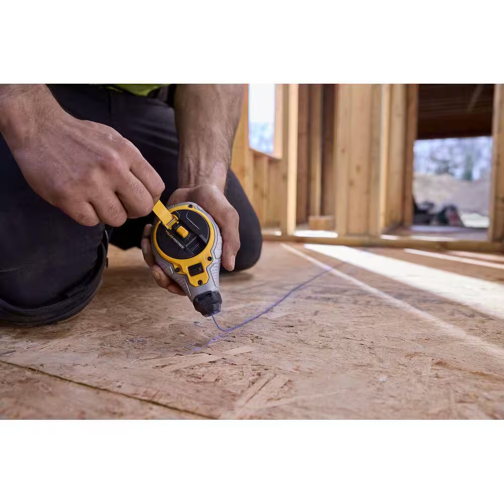 TOUGHSERIES 100 Ft. Chalk Reel