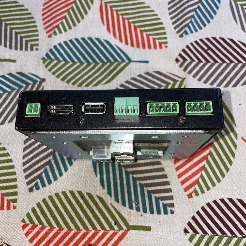 CRESTRON DM-RMC-100 ROOM BOX