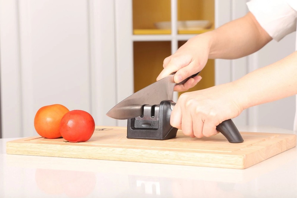 2 Stage Manual Knife Sharpener Carbide and Ceramic inserts FASTEDGE Black & Blue
