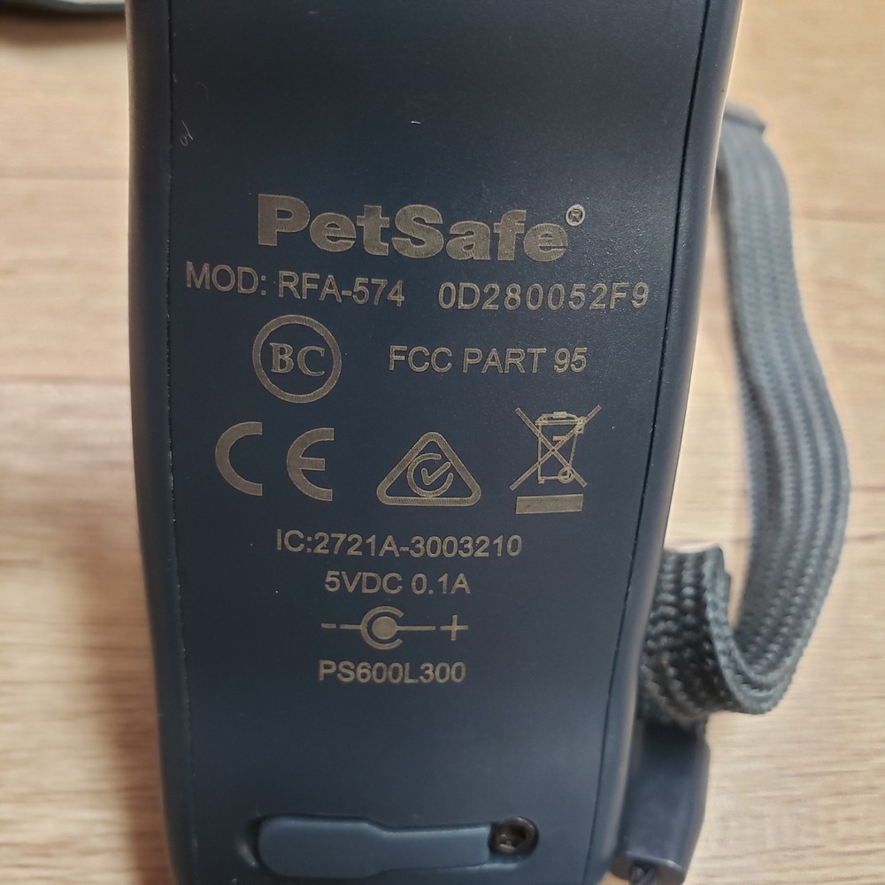 Petsafe RFA-574 Trainer Remote Control Controller Collar *Untested No Charger