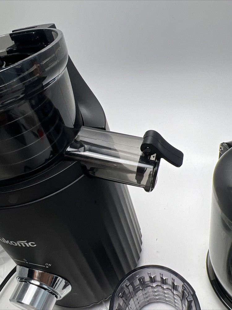 Pukomc Cold Press Slow Masticating Juicer Machine for Whole Vegetables Read Des.