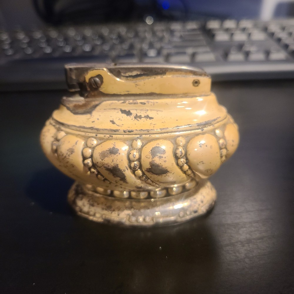 Vintage Ronson Crown  Table Top Cigarette Lighter