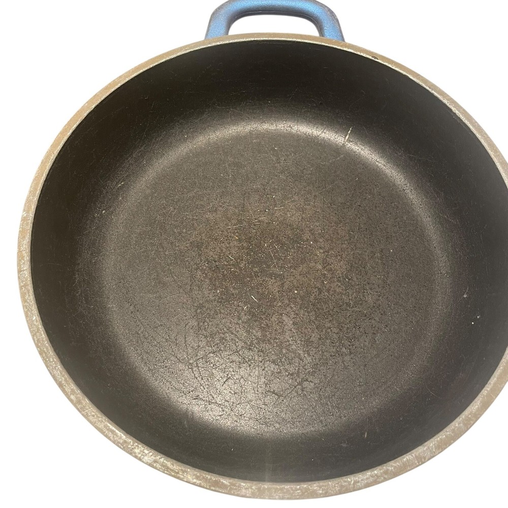 Genuine Essen Sarten 2926/3 Cast iron lined brass handle Blue.
