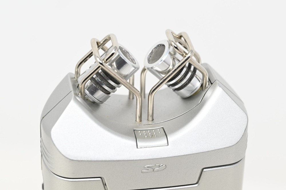 Zoom H4 Digital Recorder #B121