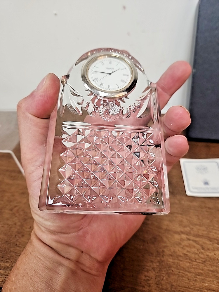 NIB STUART CRYSTAL BEACONSVILLE CLOCK
