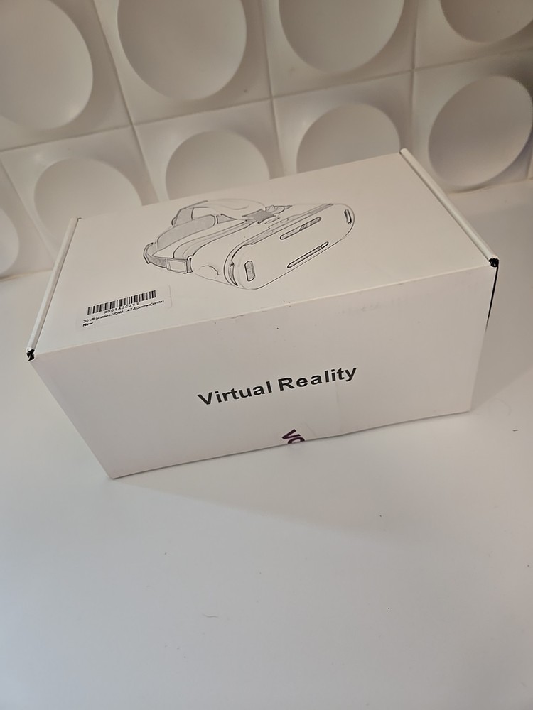 Virtual Reality Headset, White & Black