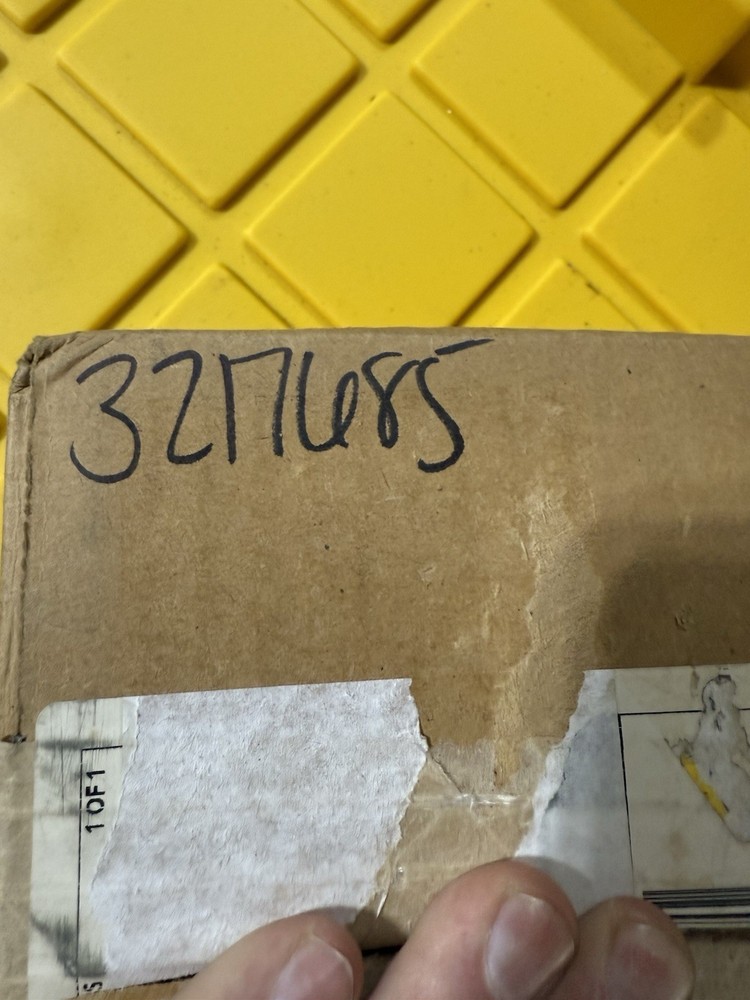 3” Black Shutter Spikes 3217685