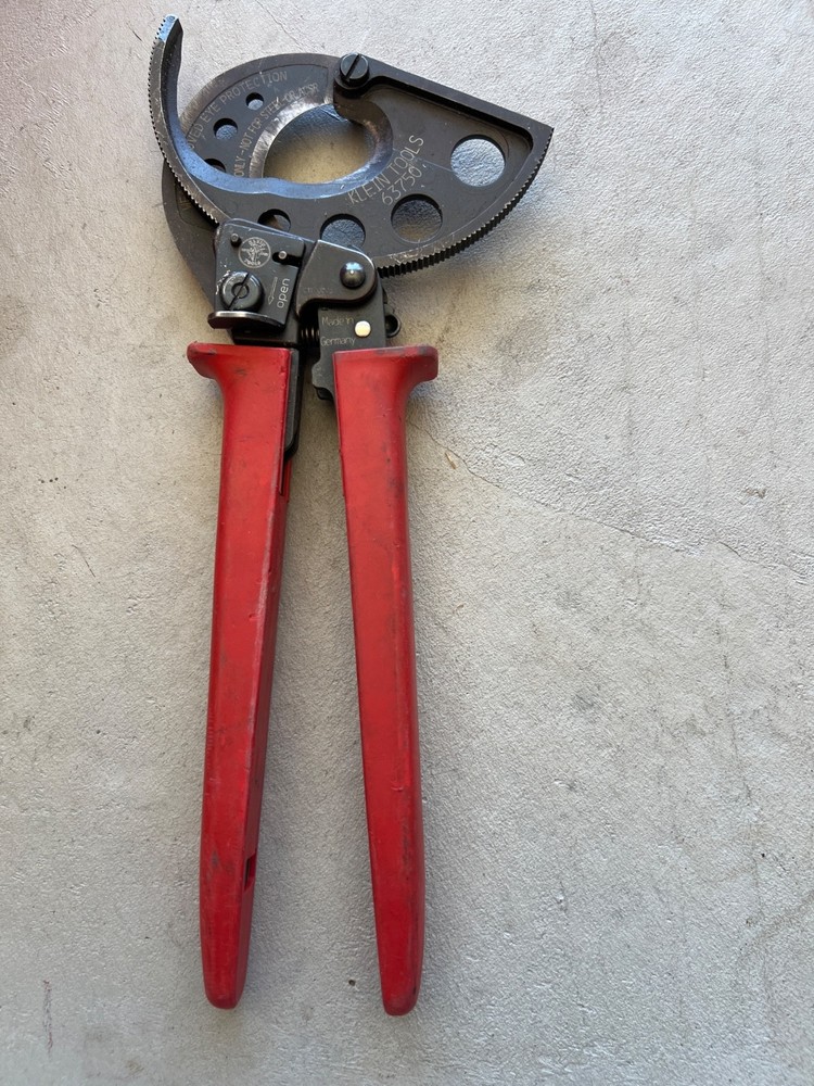 Klein Tools 63750 Cable Cutter - Red