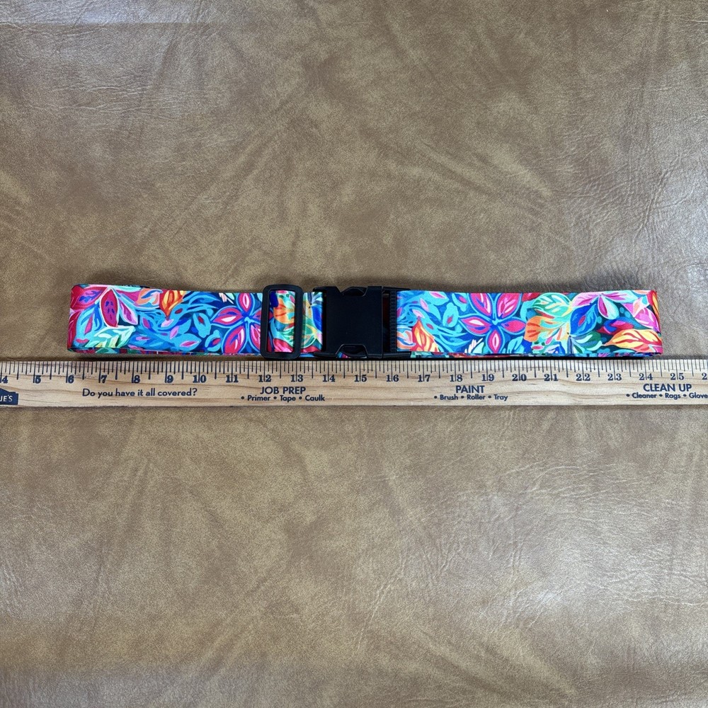 Unbranded adjustable guitar strap 33-66 inch with plastic closure