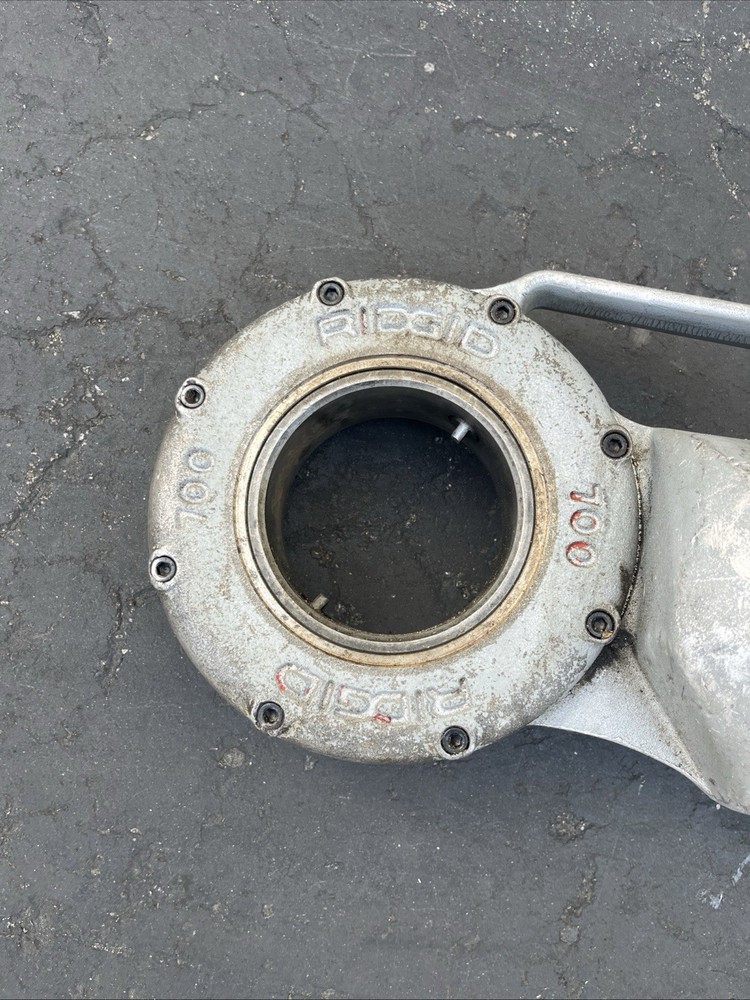 RIDGID Model 700 Hand-Held Power Drive pipe threader 3