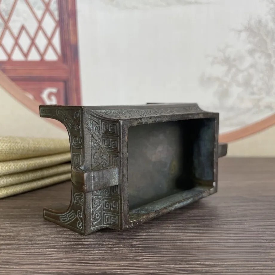 China Solid Copper 大明宣德年制 Four-legged Square Incense Burner Home Incense Holder