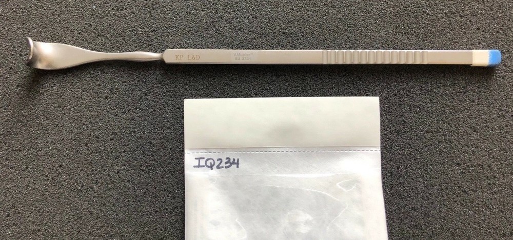 V. Mueller Vein Retractor Ref: SU 3731