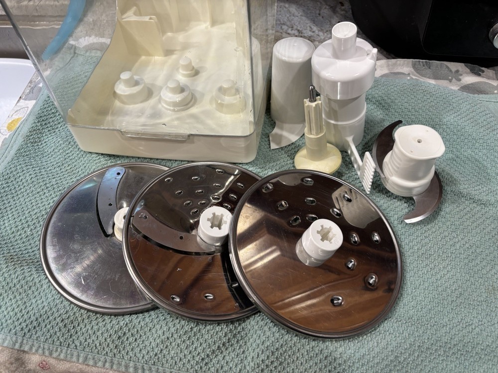 Magimix Food Processor Attachments w/ Box