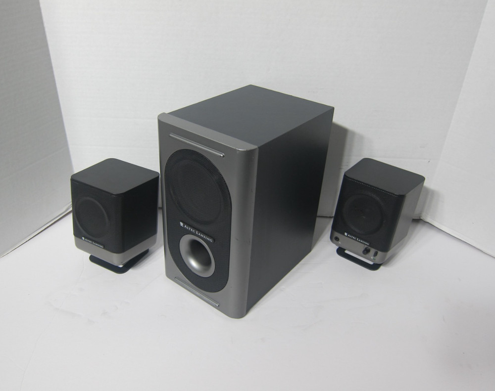 ALTEC LANSING 221 2.1 Multimedia Computer Stereo Speaker System with Manual