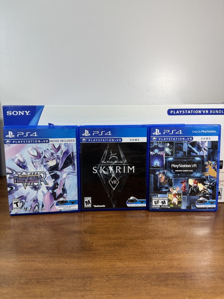 Sony PlayStation VR PSVR Bundle w/ Camera, Move Controllers, Skyrim VR + 2 Games
