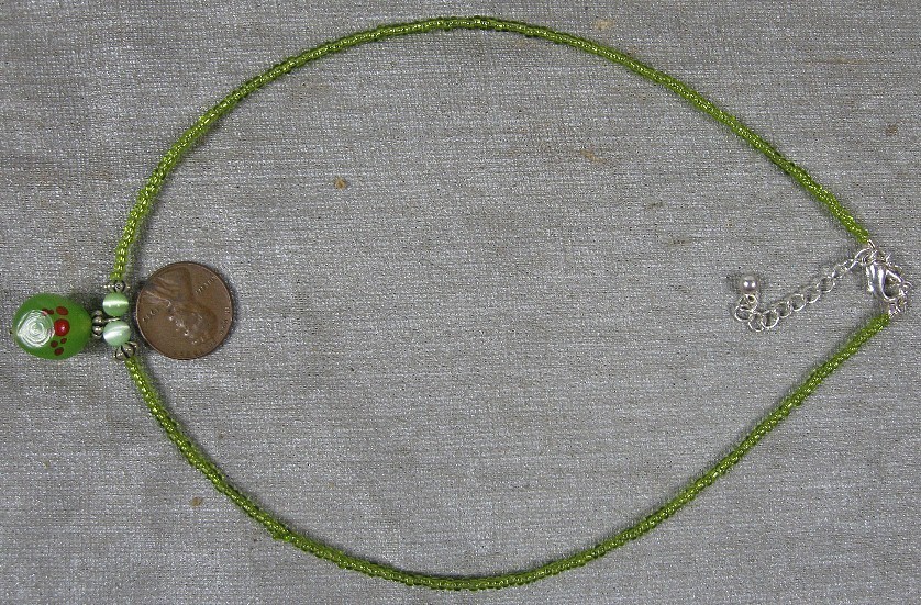 Nice Necklace Silvertone & Green Glass Beads 16”