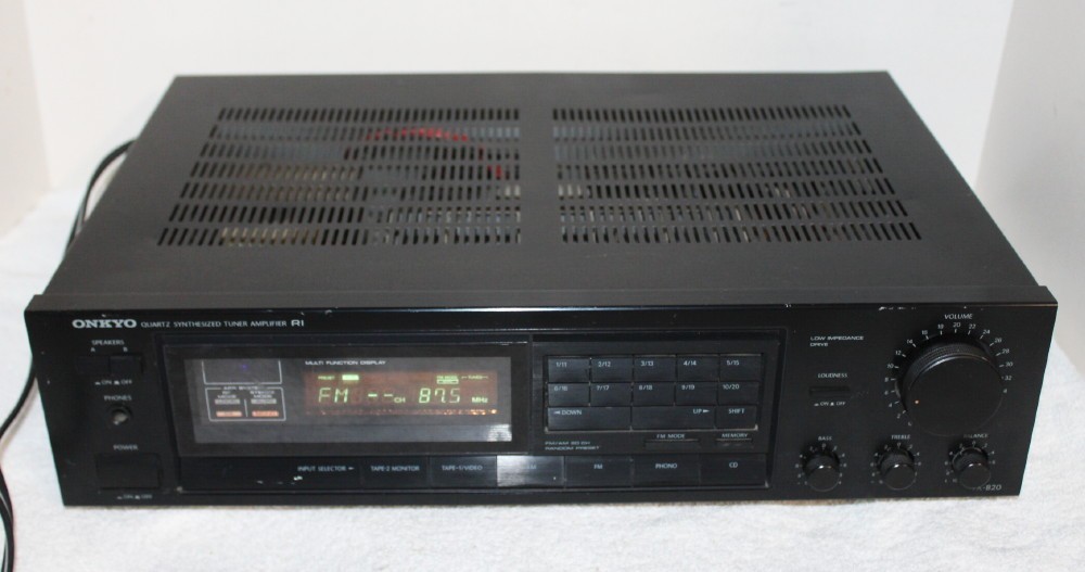 Onkyo TX-820 R1 AM/FM Stereo Receiver ~ Phono Input ~ Working