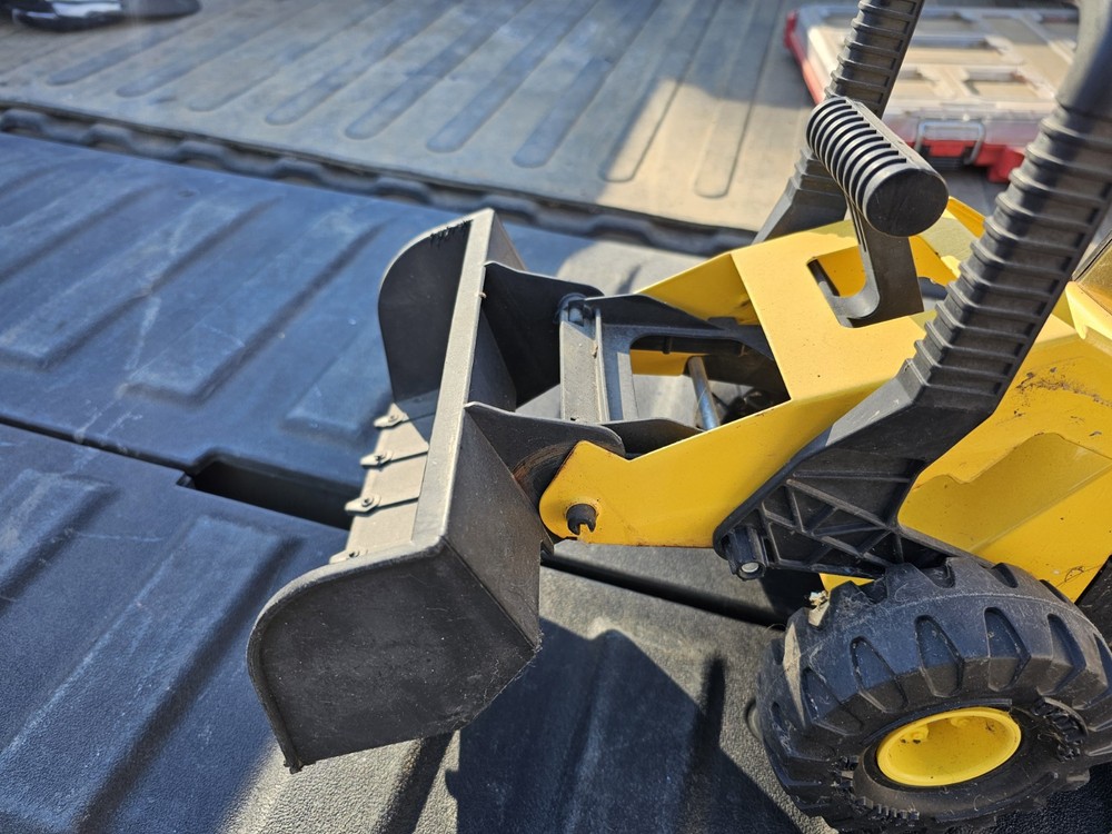 Tonka Wheel Loader 838 Pressed Steel Plastic Front End Loader Excavator