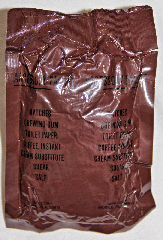 ORIGINAL UNOPENED POST VIETNAM C-RATION MEAL ACCESSORY PACKET