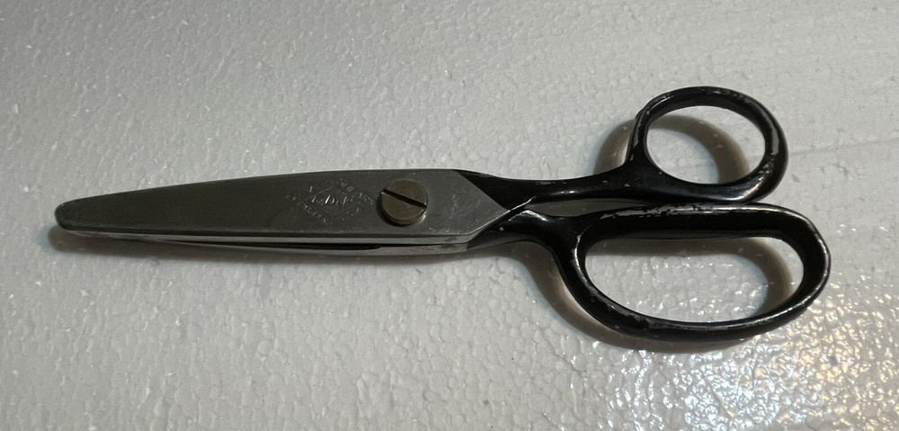 VINTAGE " DEL" 7" PINKING SHEARS