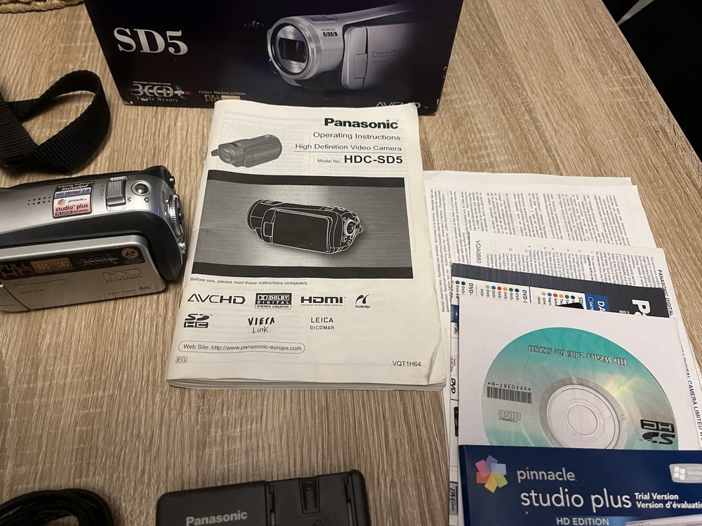 Panasonic HDC-SD5 HD Handheld Digital Camcorder - Silver
