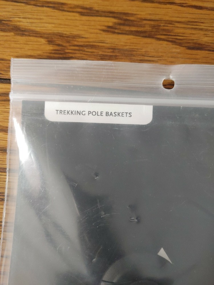 Black Diamond Trekking Pole Spare Basket 2 Baskets per package.