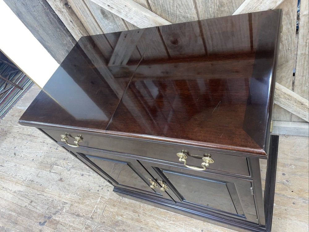 STICKLEY Flip Top Mahogany Server Cabinet w Silverware tray