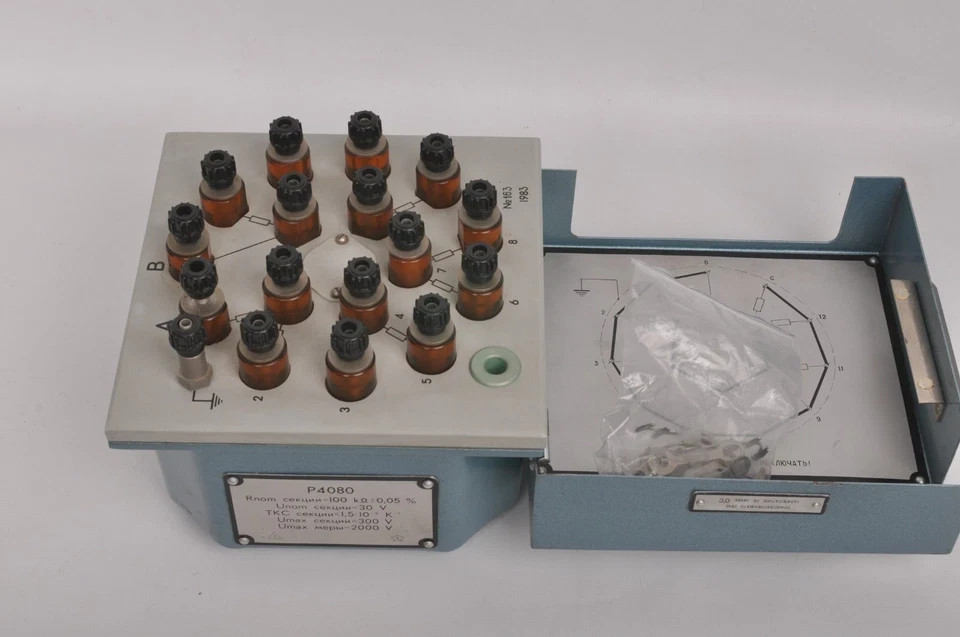 0-100 kOhm 0.05% P4080 Decade Resistance Standard