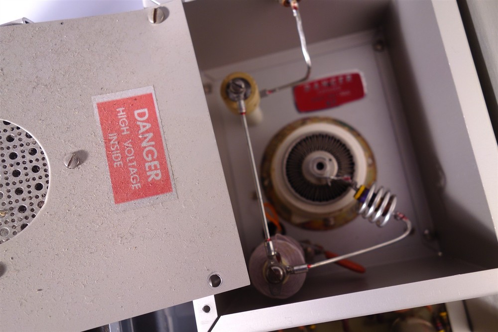 Extranuclear Labs RF Radio Frequency Power Source Tube Driven Amplifier