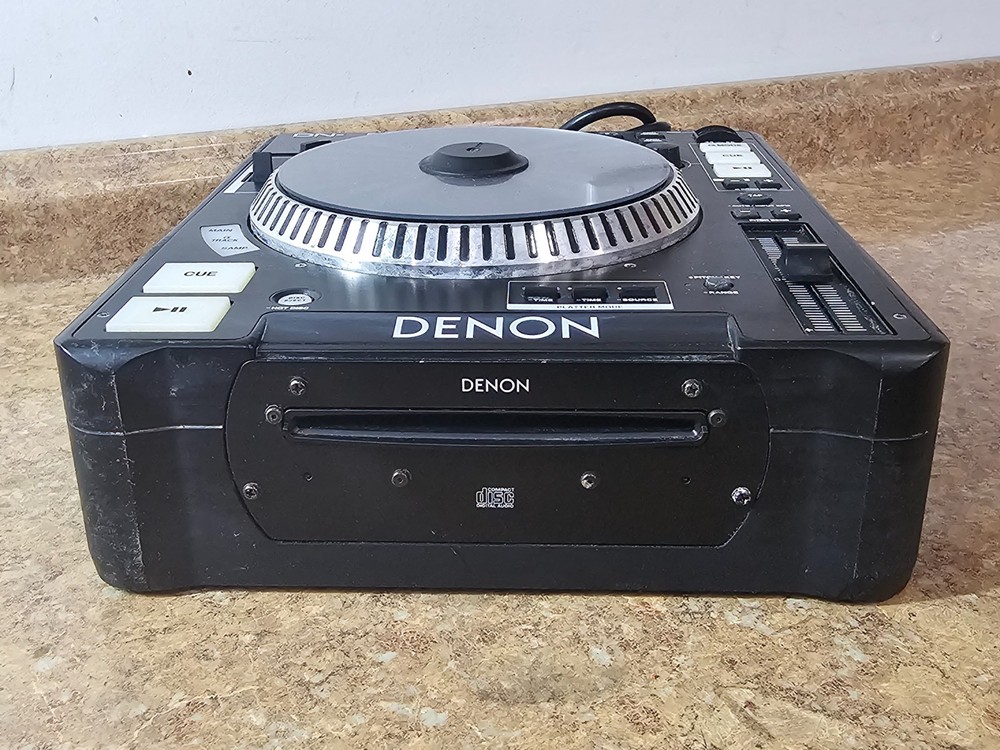 Denon DN-S5000 Digital CD Turntable DJ Controller *Missing Toggle Switch*