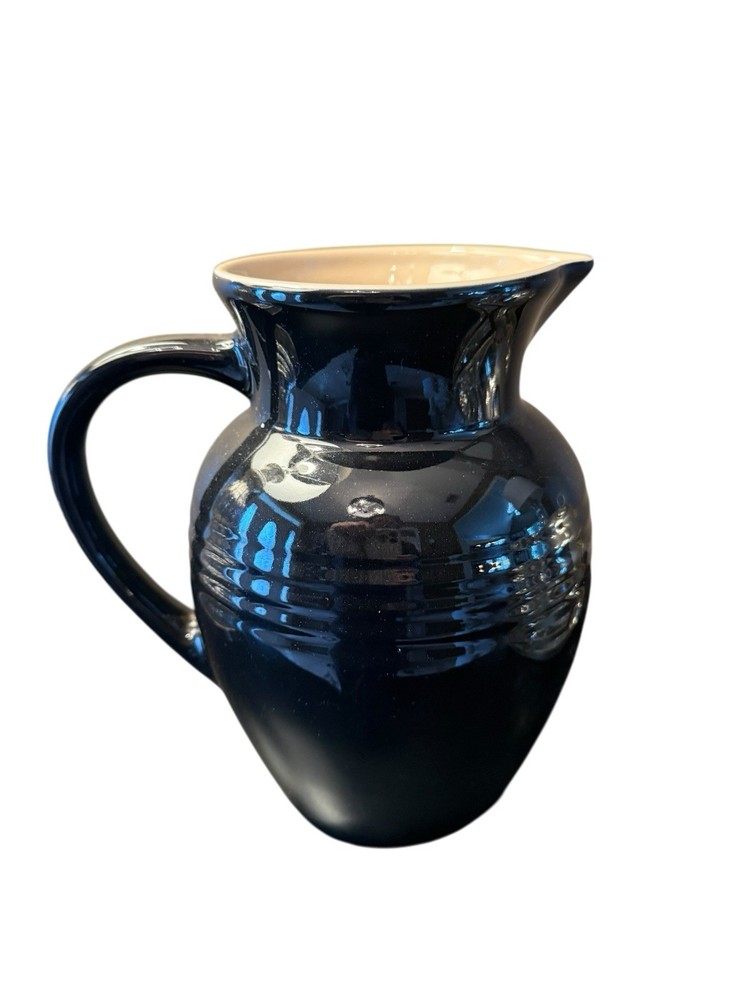 Le Creuset Black Stoneware 2Qt Pitcher