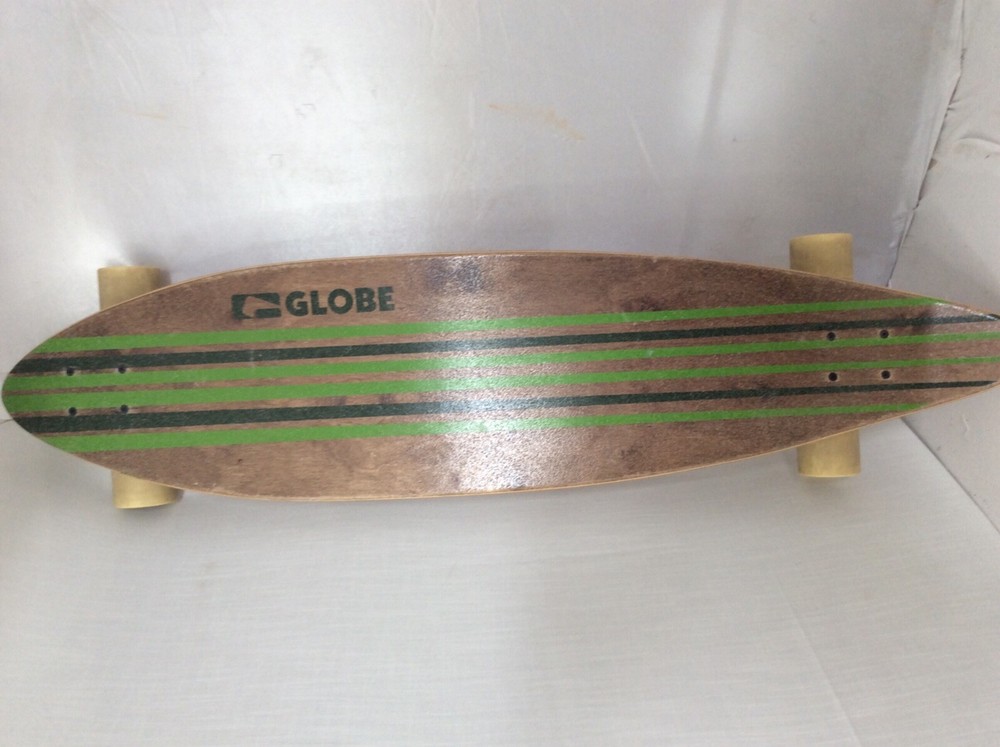 Globe longboard Slant trucks, Globe wheels, Globe grip tape, complete.