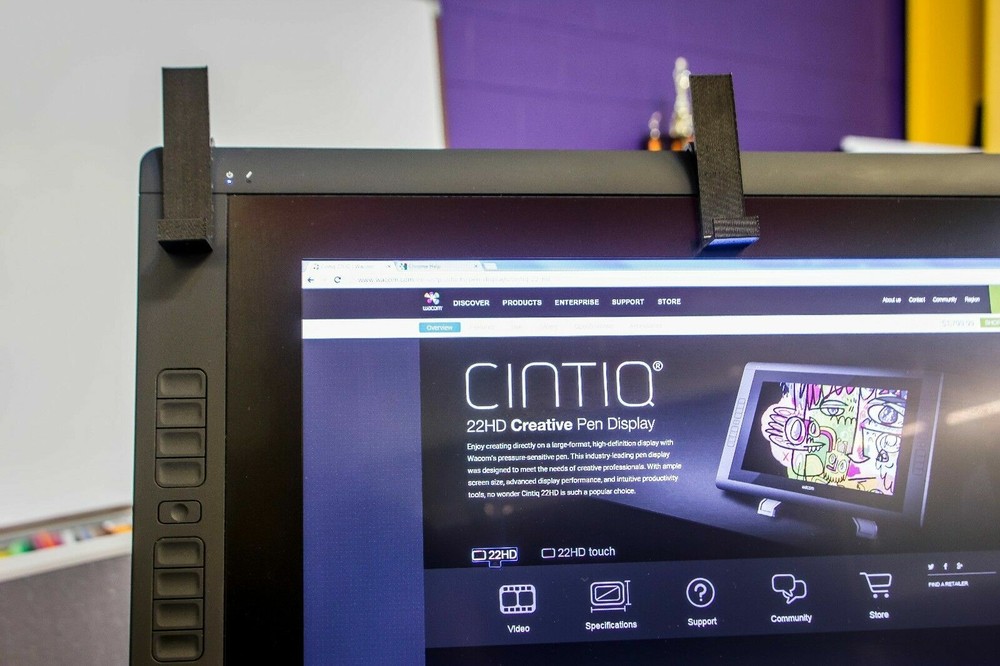 Wacom Cintiq 22HD Tablet 3d printed Keyboard tray hooks.