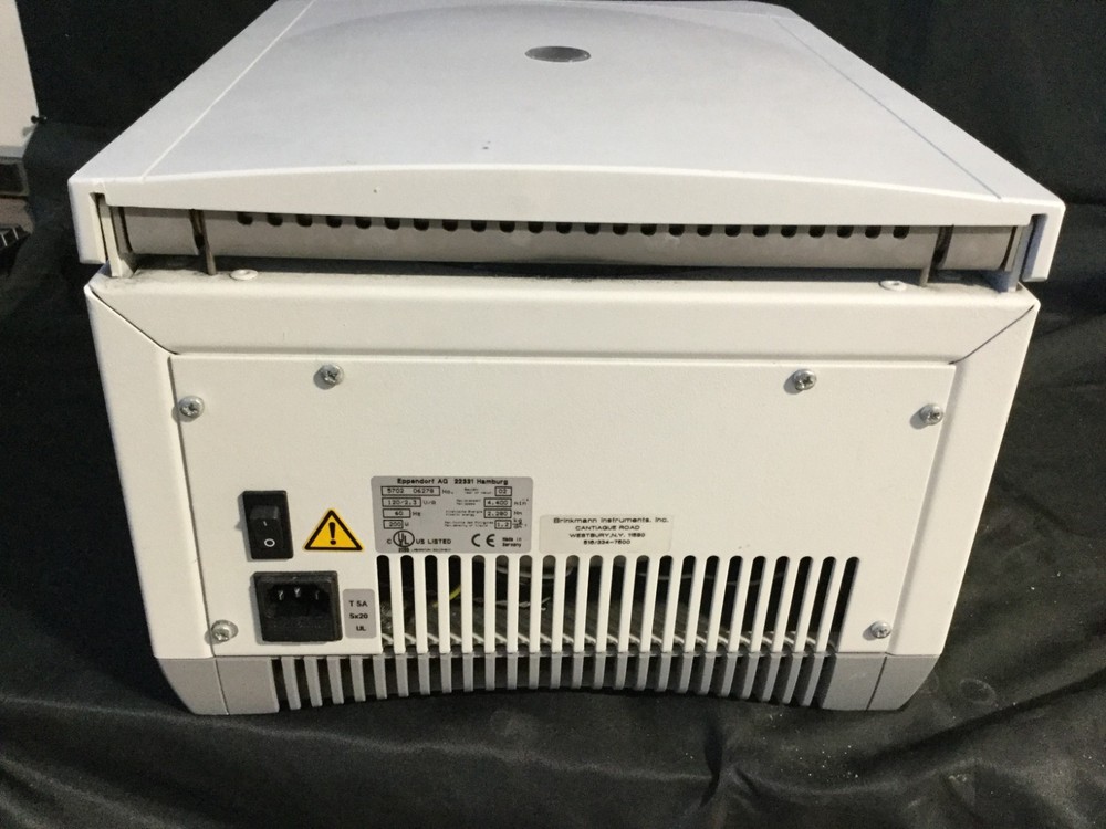 EPPENDORF 5702 CENTRIFUGE