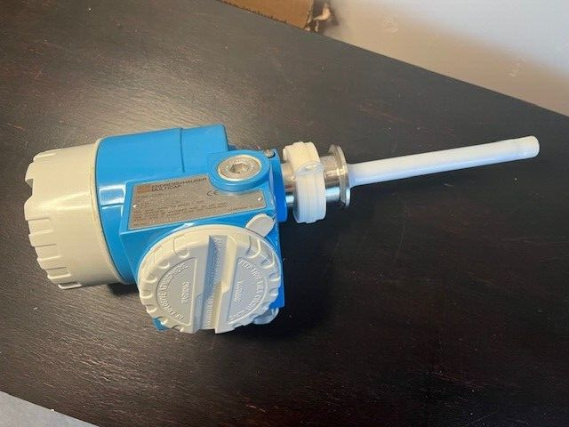 Endress Hauser DC 12TA-K11FG1BKS1 Level Transmitter 6" Multicap Level Sensor