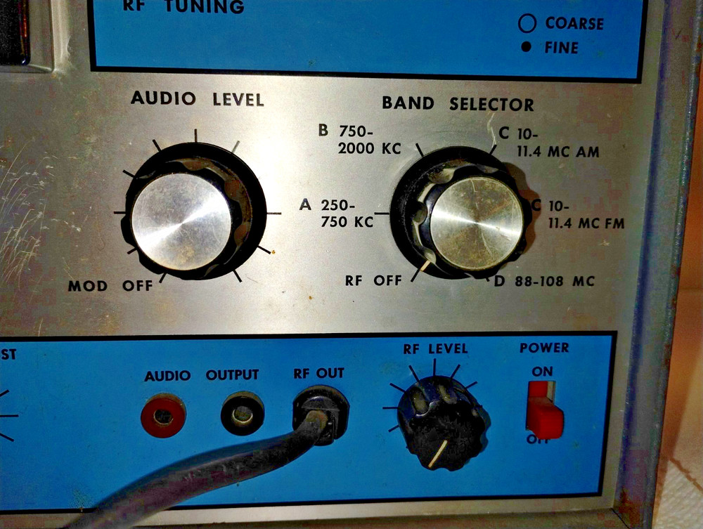 B&K Model 970 Transistor Analyst, Pwr Supply, VOM, RF Generator, UNTESTED